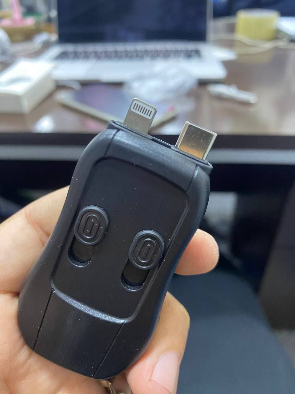 Keychain Emergency Charger شاحن طوارئ لسلسلة المفاتيح