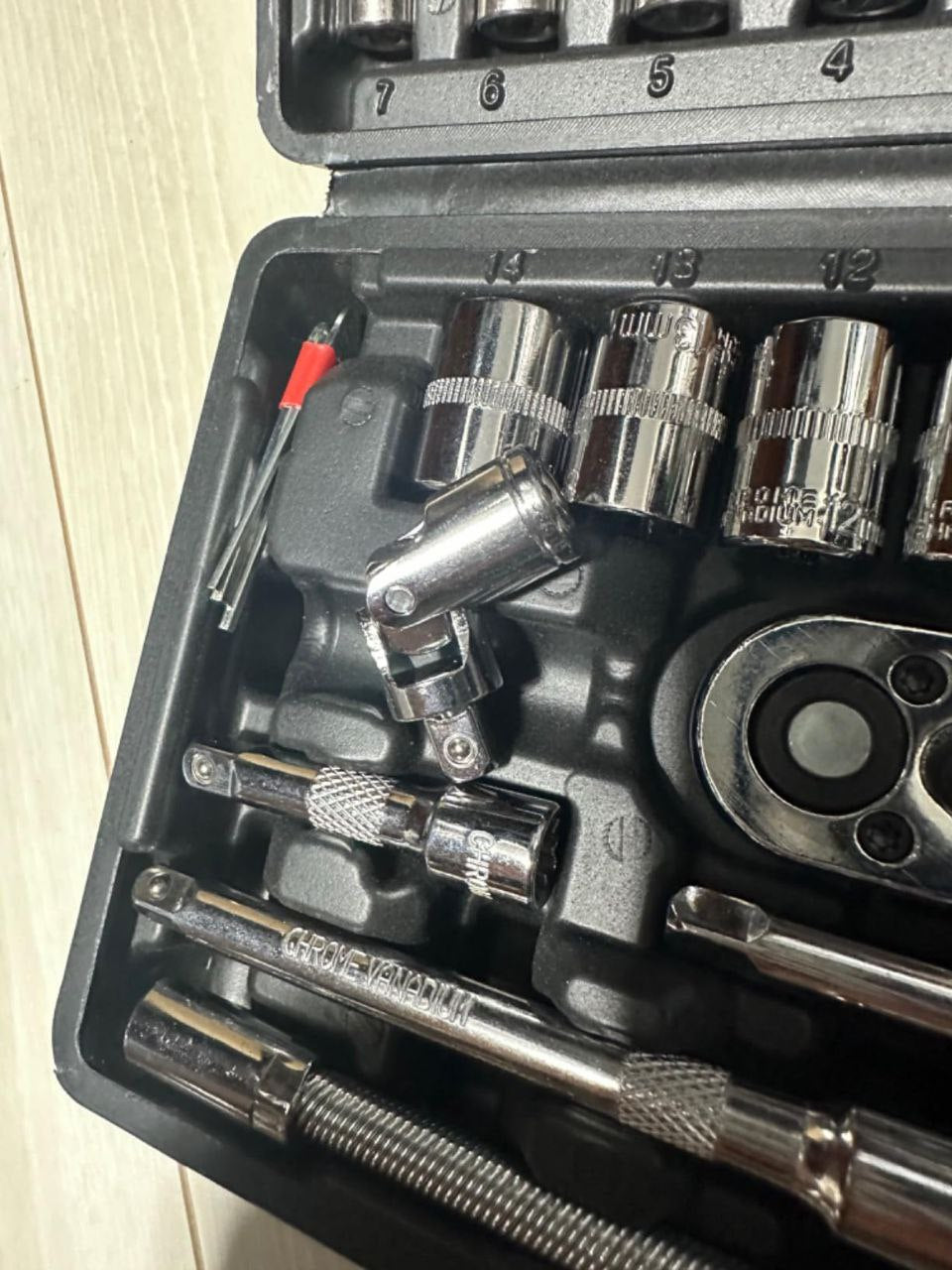 Jeu de clés à douille, 46 pièces مجموعة مفاتيح ربط المقبس، مجموعة من 46 قطعة