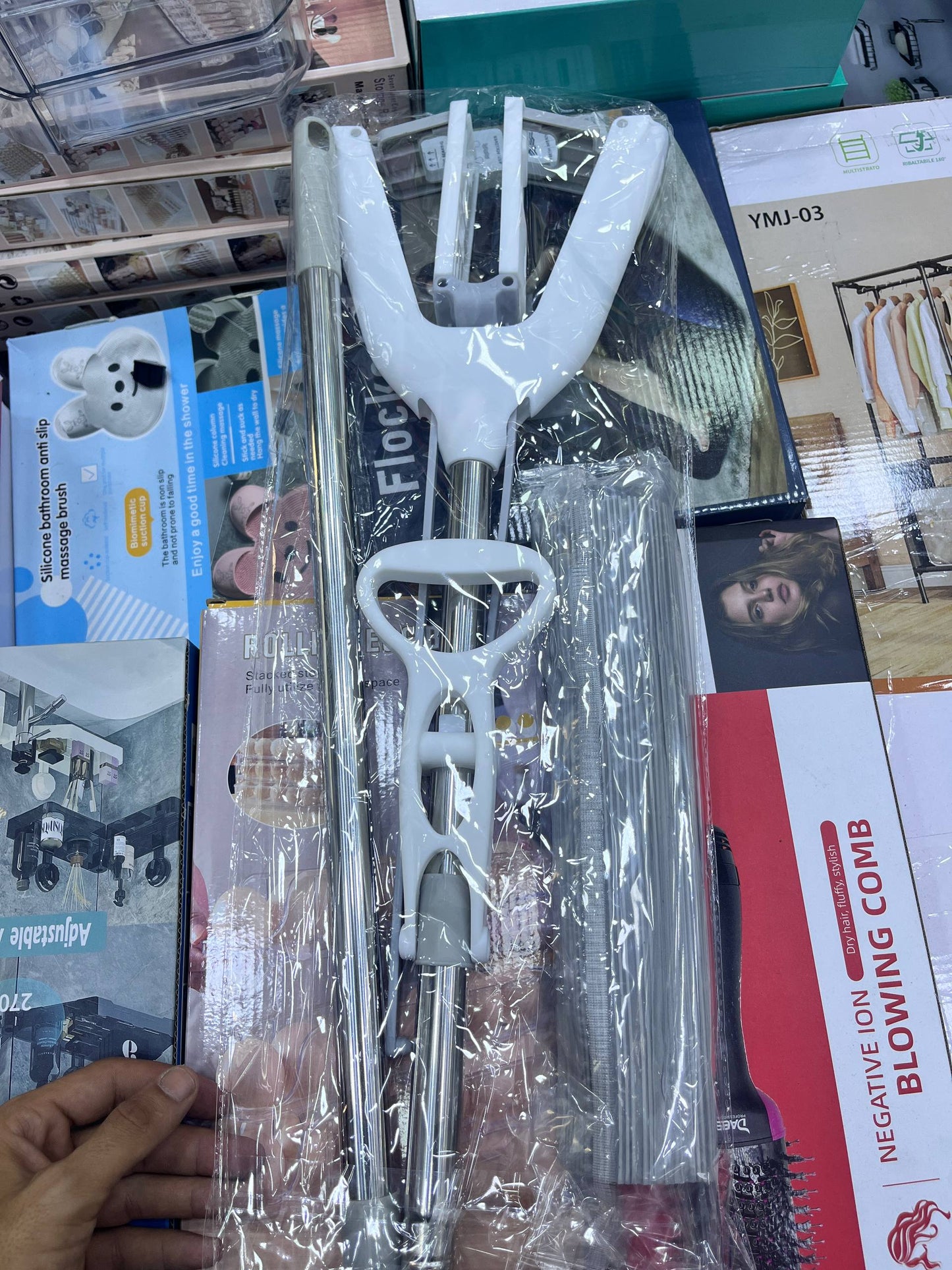 ممسحة إسفنجية مطاطية ماصة، سهلة الاستخدام بدون استخدام اليدين Balai Éponge en Caoutchouc AbsorbantMop Squeeze Mains Libres