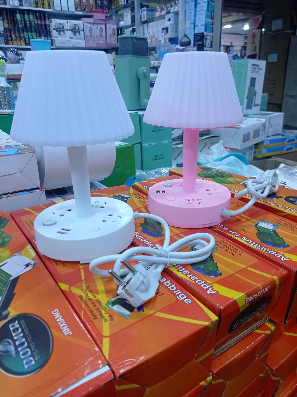 Lampe de table pour recharge rapide USB ابجور  تتوفر على مخرجين للشحن السريح